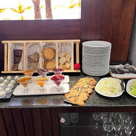 Ateca Hotel Suites Tashkent Ngoại thất bức ảnh